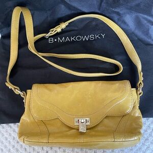 B Makowsky mustard crossbody handbag
